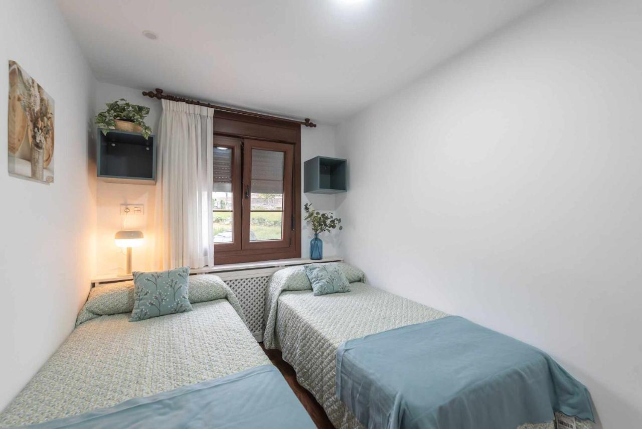 Apartamentos La Corrada De Andrín מראה חיצוני תמונה